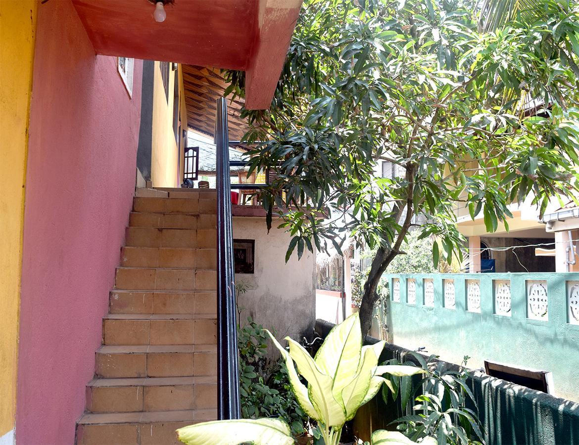 Sun Rise Hostel Negombo Exterior photo